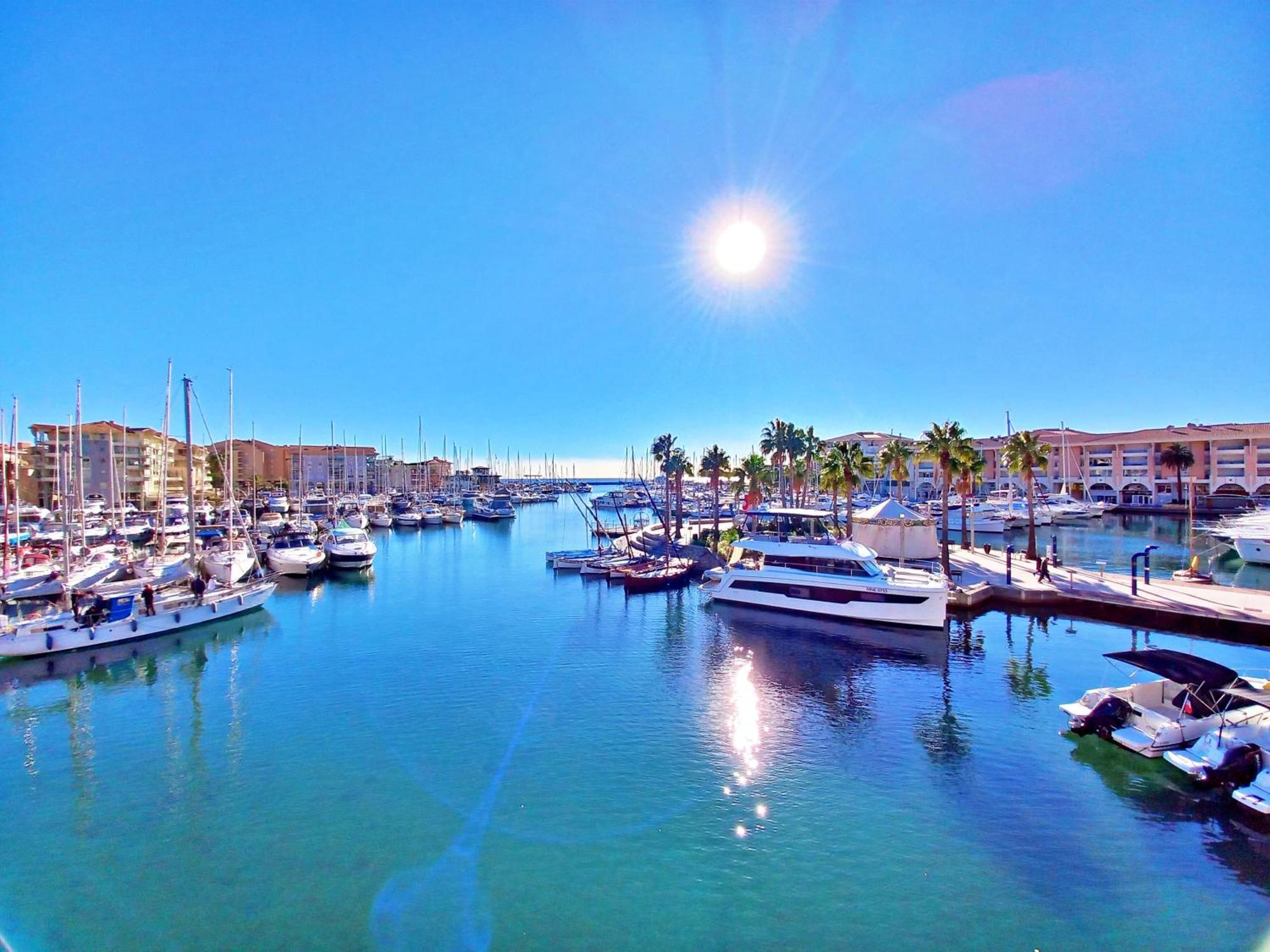 Port Frejus - Tout A Pied - Wifi - Clim מראה חיצוני תמונה