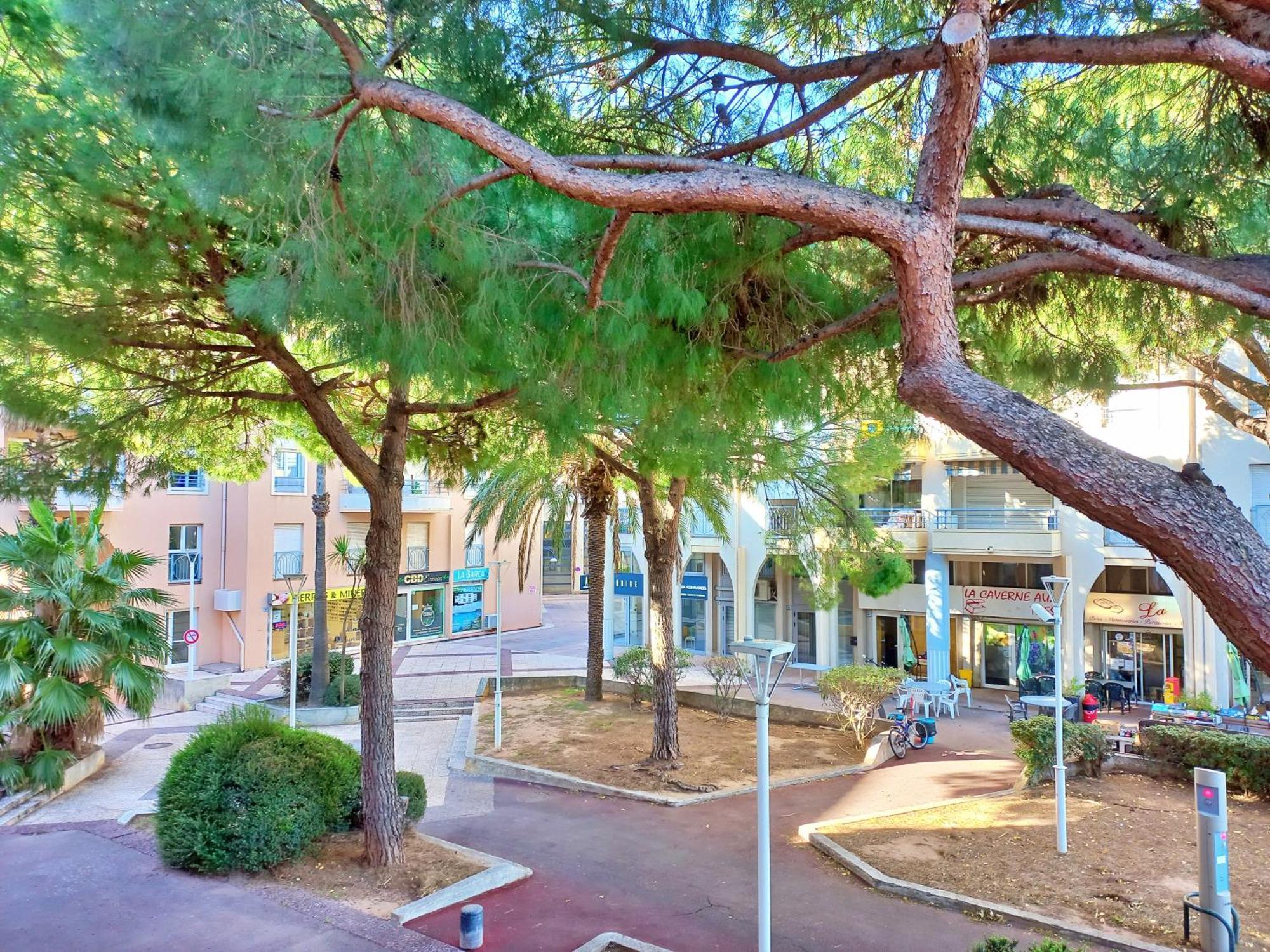 Port Frejus - Tout A Pied - Wifi - Clim מראה חיצוני תמונה